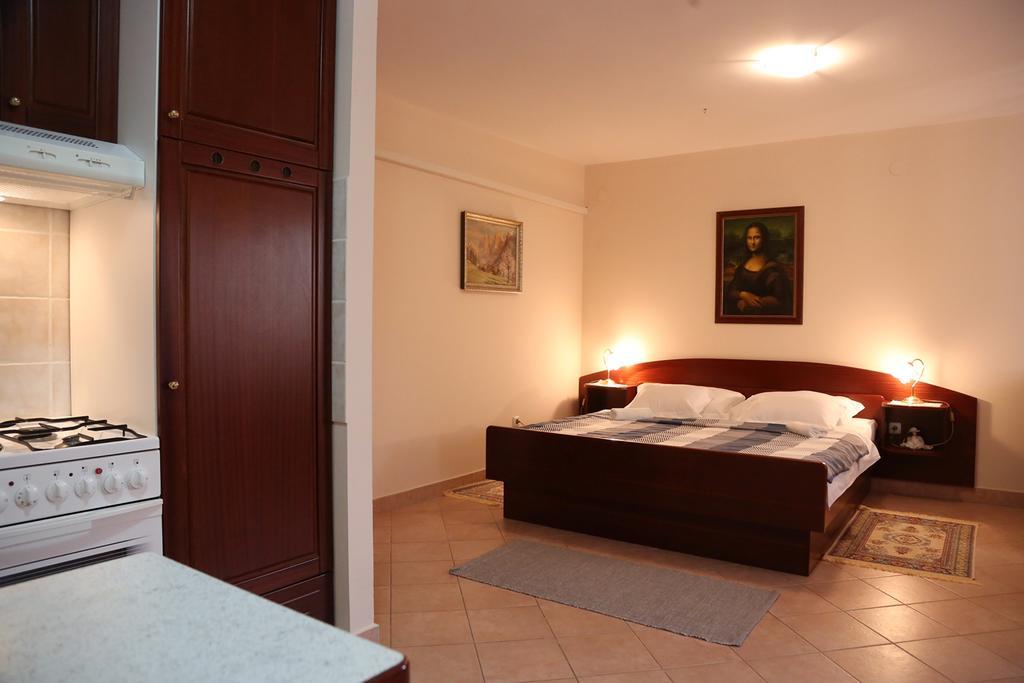Apartments Max Врсар Екстер'єр фото