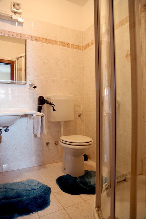 Apartments Max Врсар Екстер'єр фото
