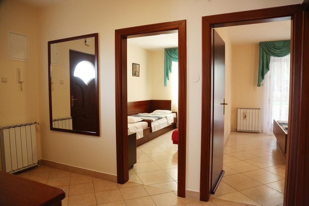 Apartments Max Врсар Екстер'єр фото