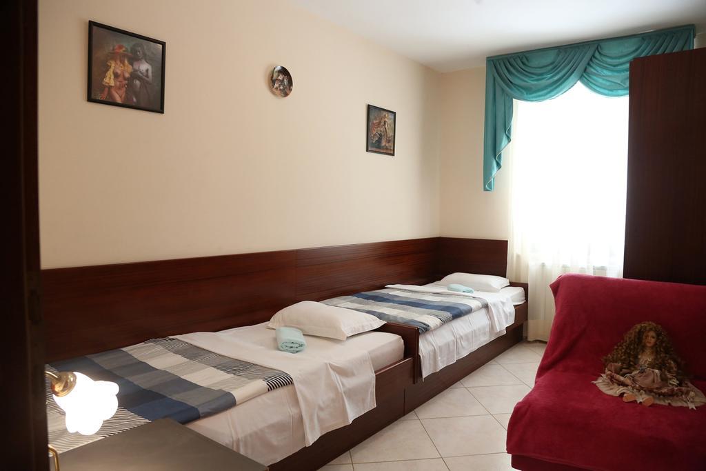 Apartments Max Врсар Екстер'єр фото